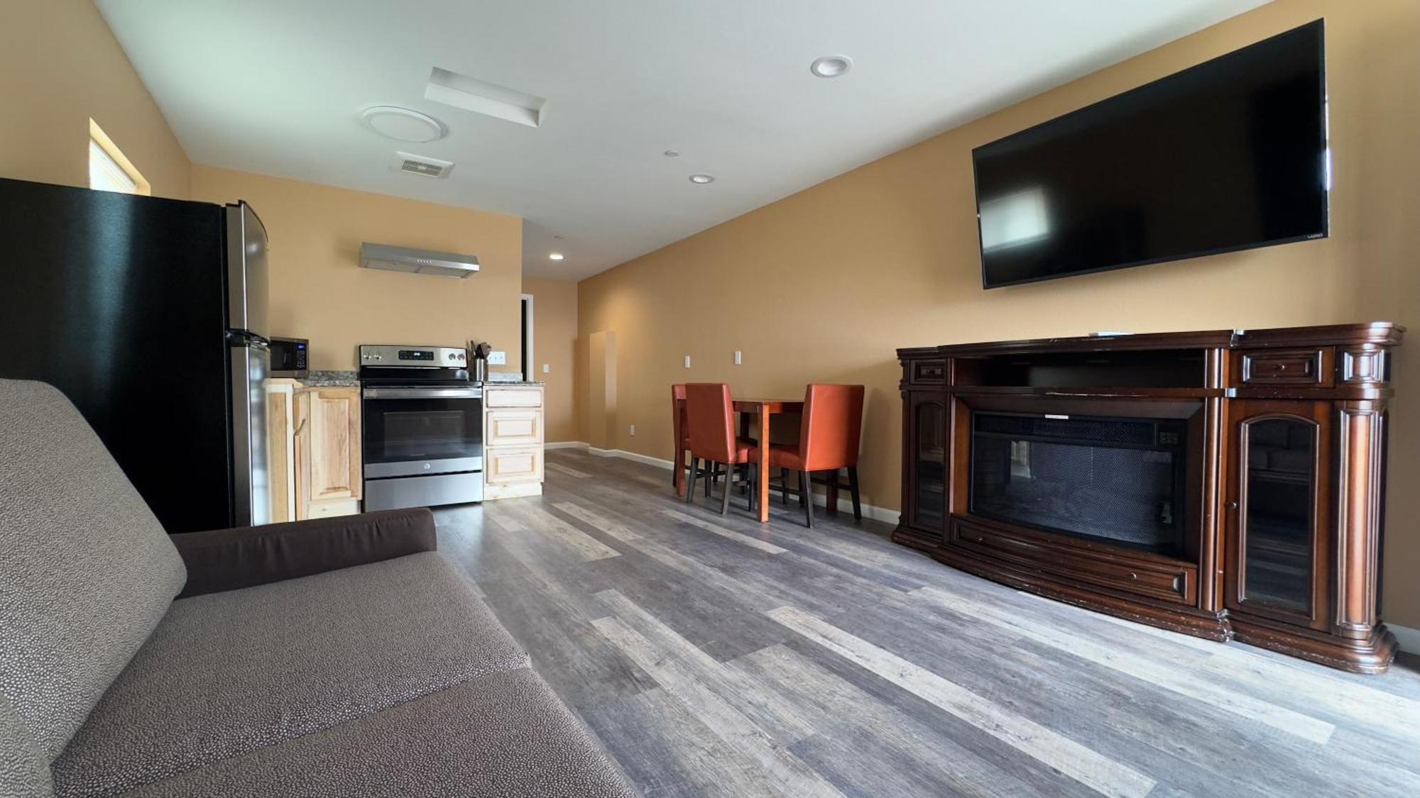Far West Cabin-Tiny Homes Rental Forks Εξωτερικό φωτογραφία